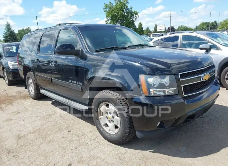 2012 Chevrolet Suburan photo
