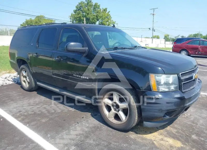 2012 Chevrolet Suburan photo