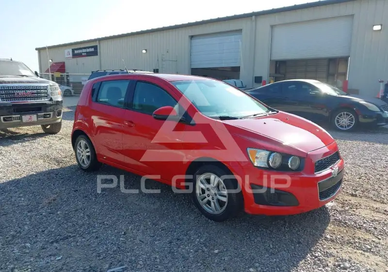 2012 Chevrolet Sonic фото