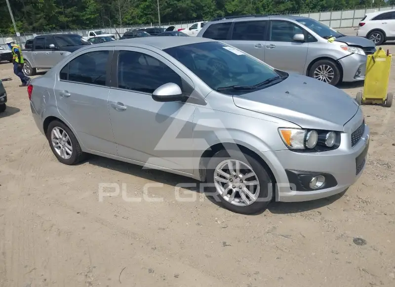 2012 Chevrolet Sonic фото