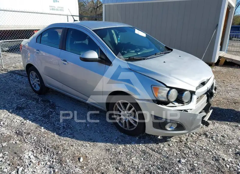 2012 Chevrolet Sonic фото
