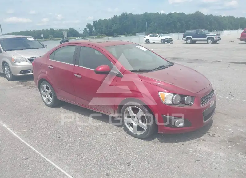 2012 Chevrolet Sonic фото