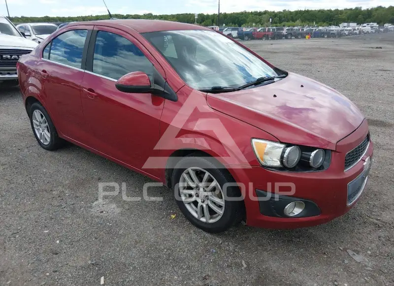 2012 Chevrolet Sonic фото