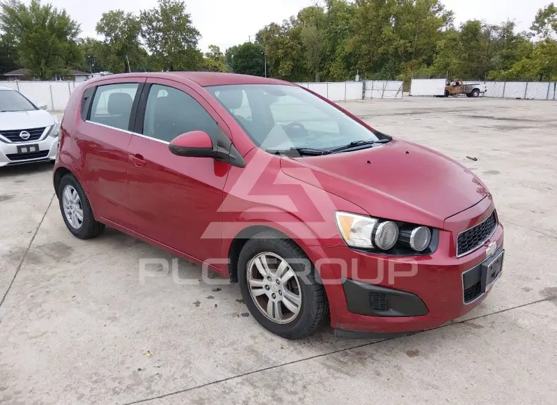 2012 Chevrolet Sonic фото