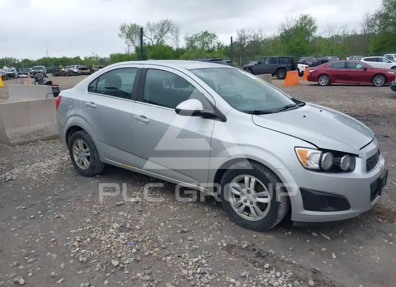 2012 Chevrolet Sonic фото
