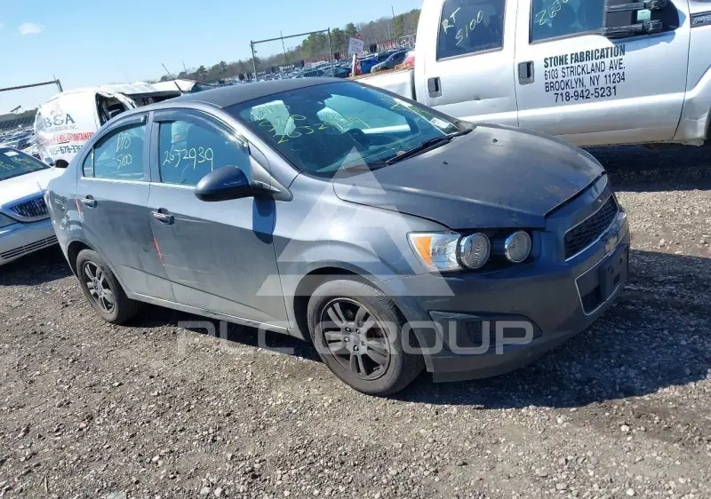 2012 Chevrolet Sonic фото