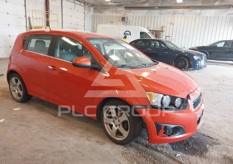 2012 Chevrolet Sonic фото