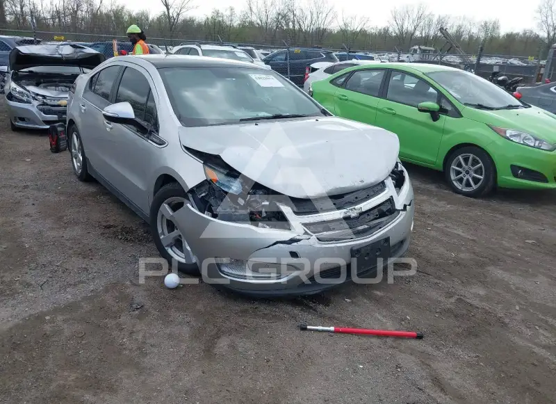 2012 Chevrolet Volt фото