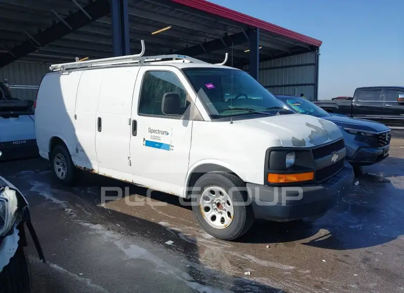 2012 Chevrolet Express photo