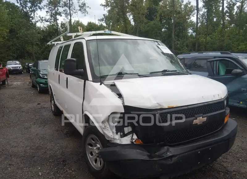2012 Chevrolet Express photo