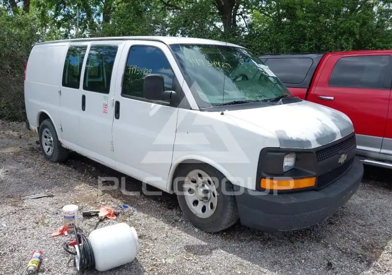 2012 Chevrolet Express photo
