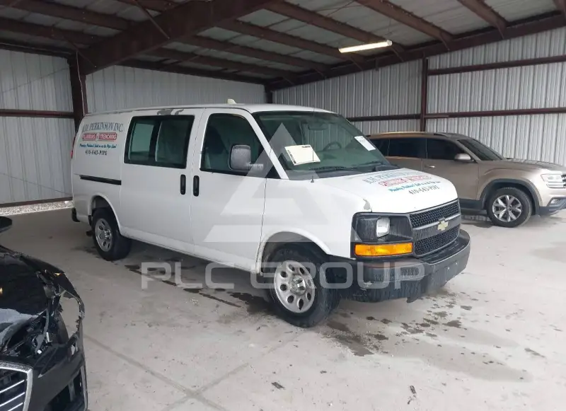 2012 Chevrolet Express photo