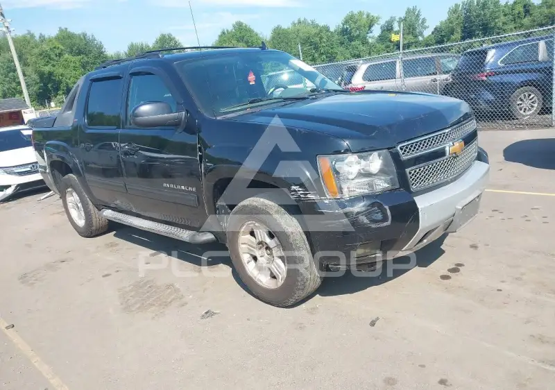 2012 Chevrolet Avalanche photo