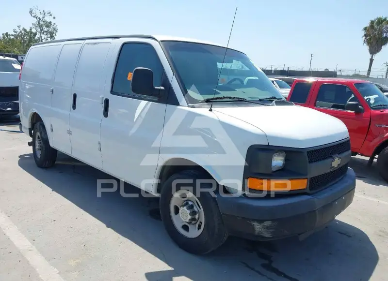 2012 Chevrolet Express photo