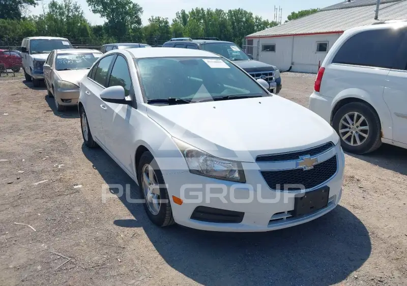 2012 Chevrolet Cruze photo