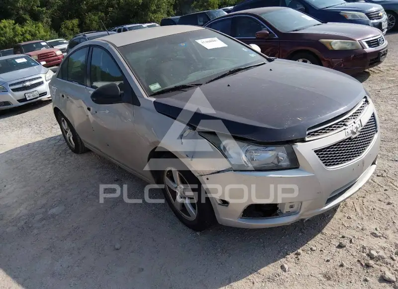 2012 Chevrolet Cruze photo