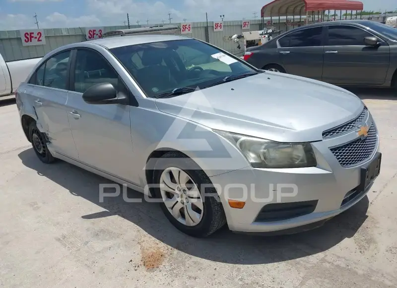 2012 Chevrolet Cruze photo