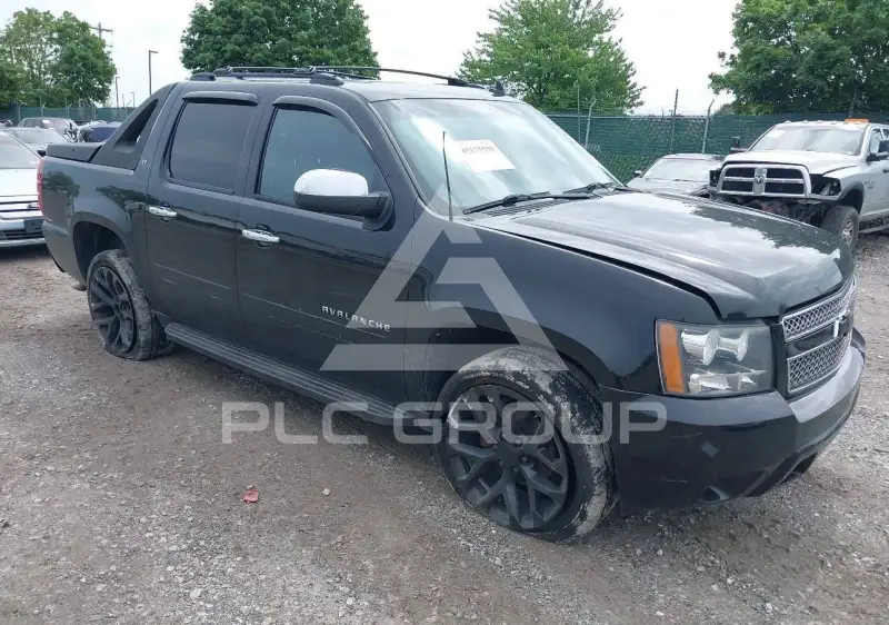 2012 Chevrolet Avalanche photo