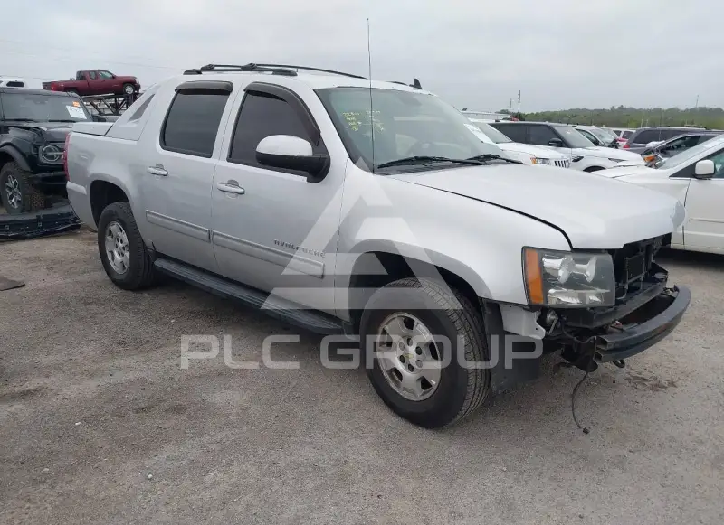 2012 Chevrolet Avalanche photo