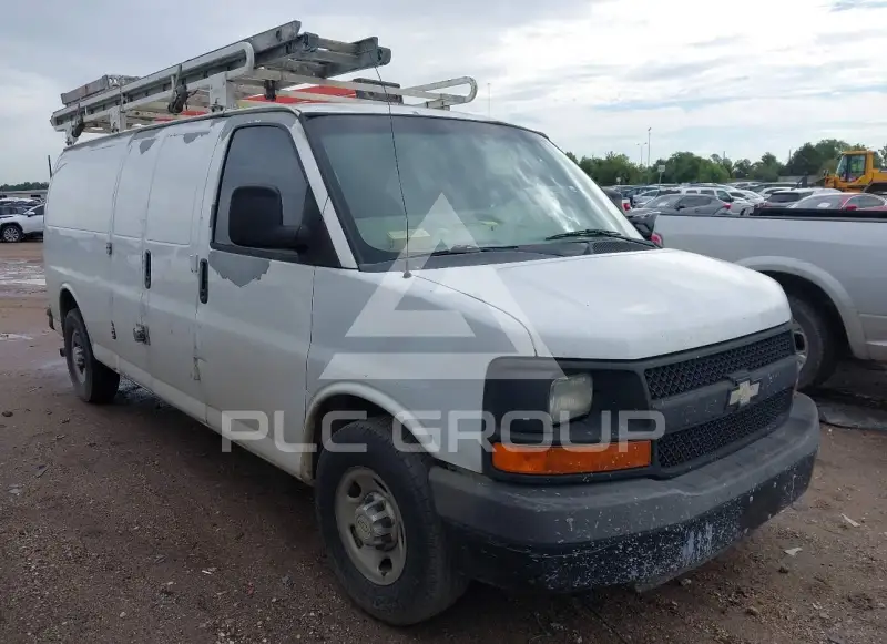 2012 Chevrolet Express photo