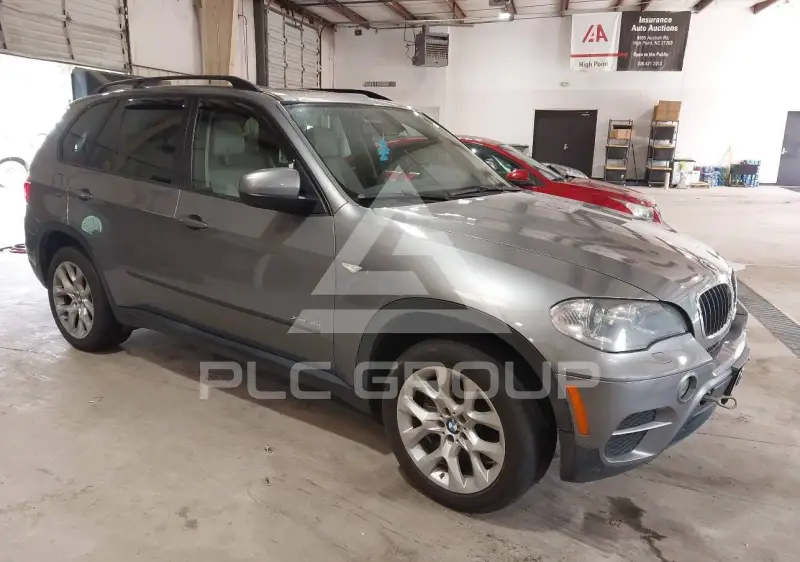 2012 BMW X5 фото