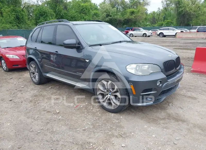 2012 BMW X5 фото