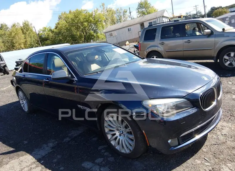 2012 BMW 750 photo