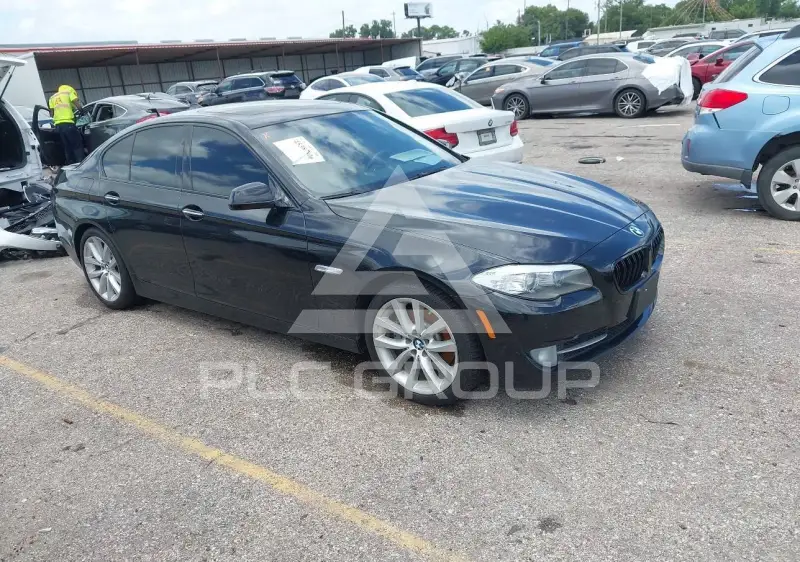 2012 BMW 535 photo