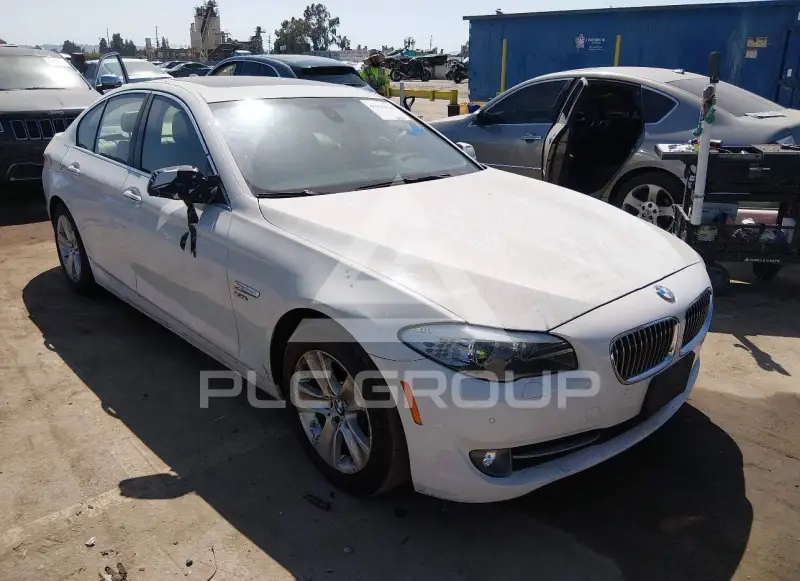 2012 BMW 528 фото