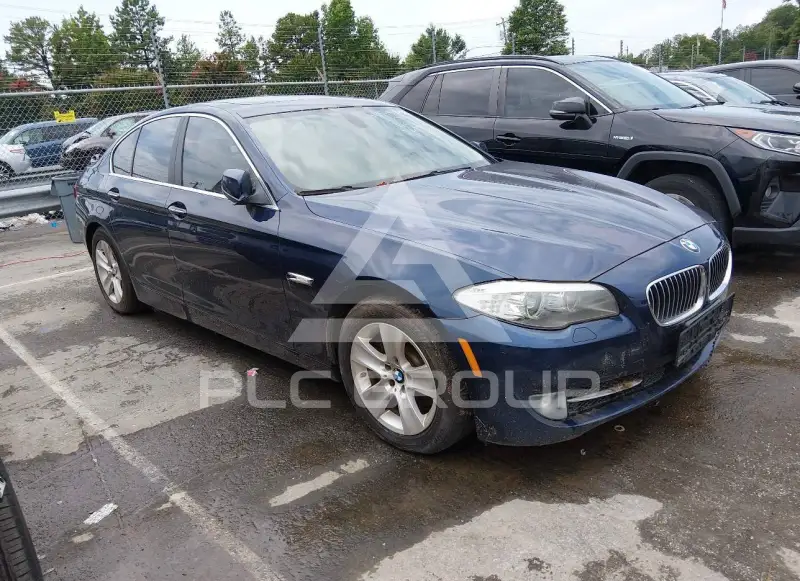 2012 BMW 528 photo