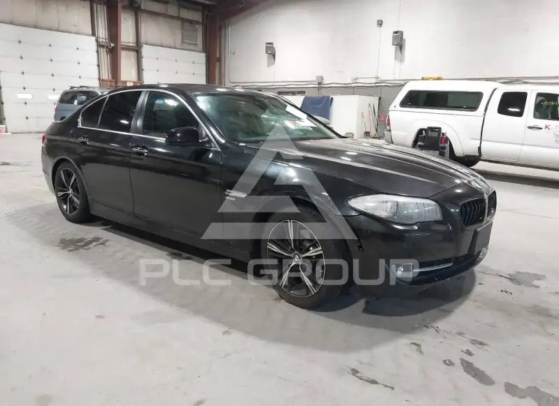 2012 BMW 528 фото