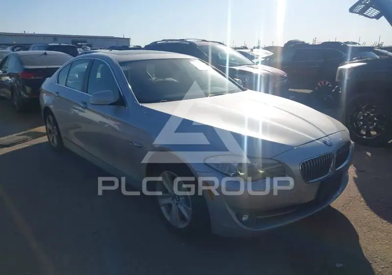 2012 BMW 528 фото