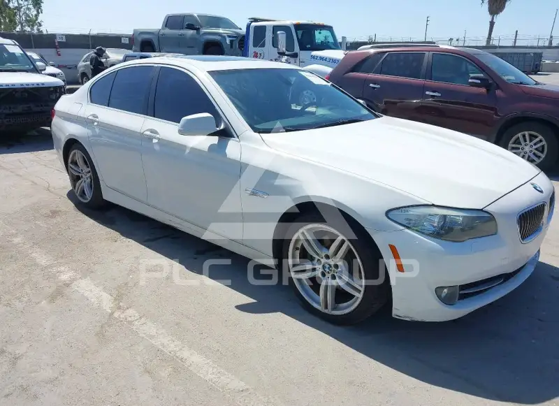 2012 BMW 528 фото