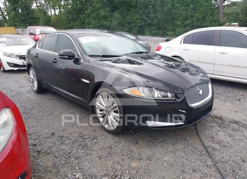 2012 Jaguar XF фото