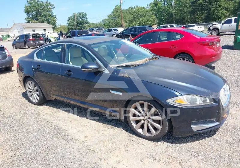 2012 Jaguar XF фото