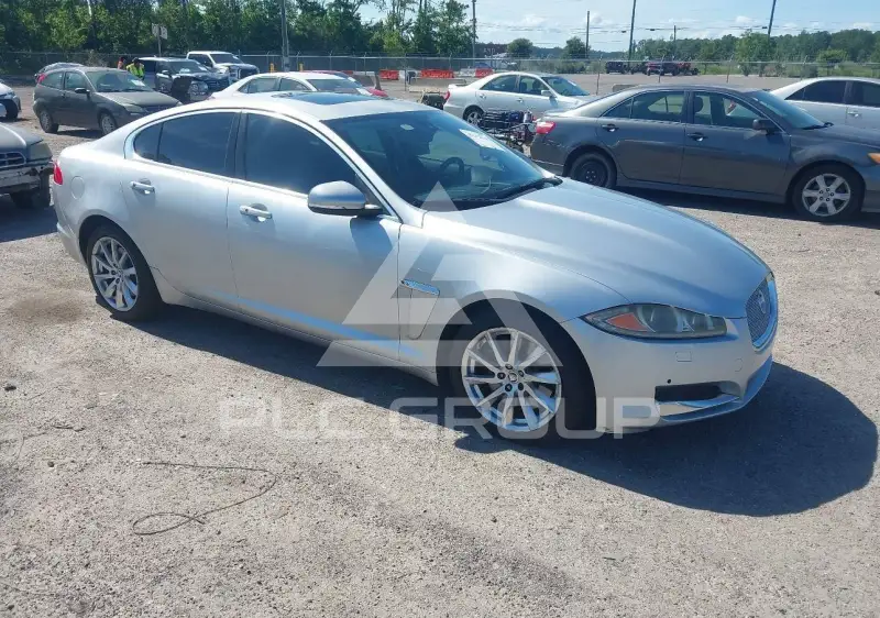 2012 Jaguar XF фото