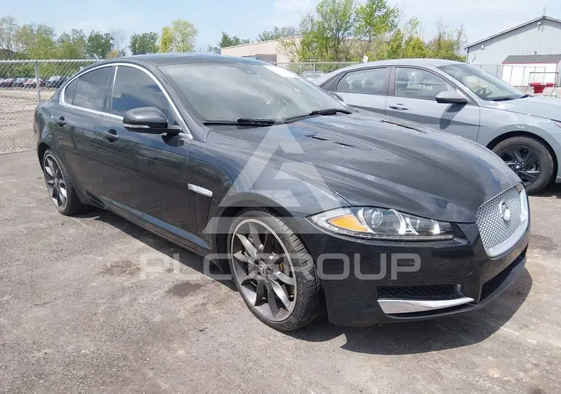 2012 Jaguar XF photo