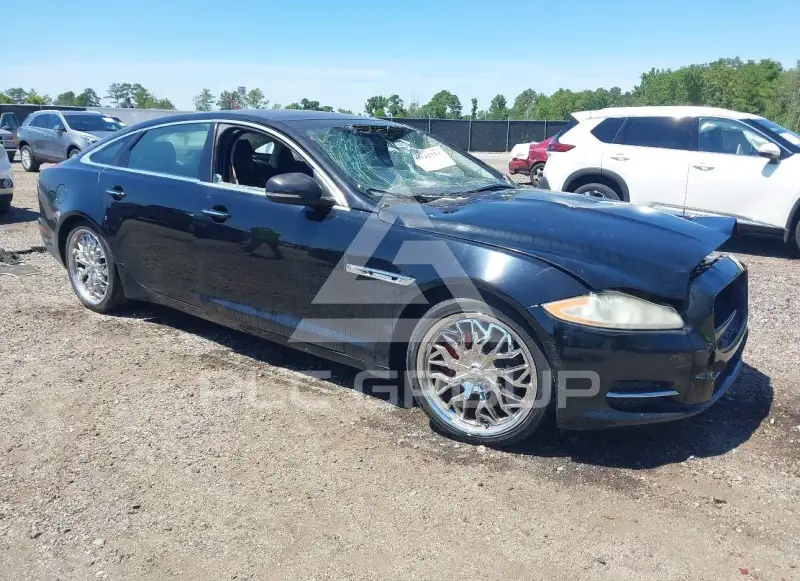2012 Jaguar XJ photo