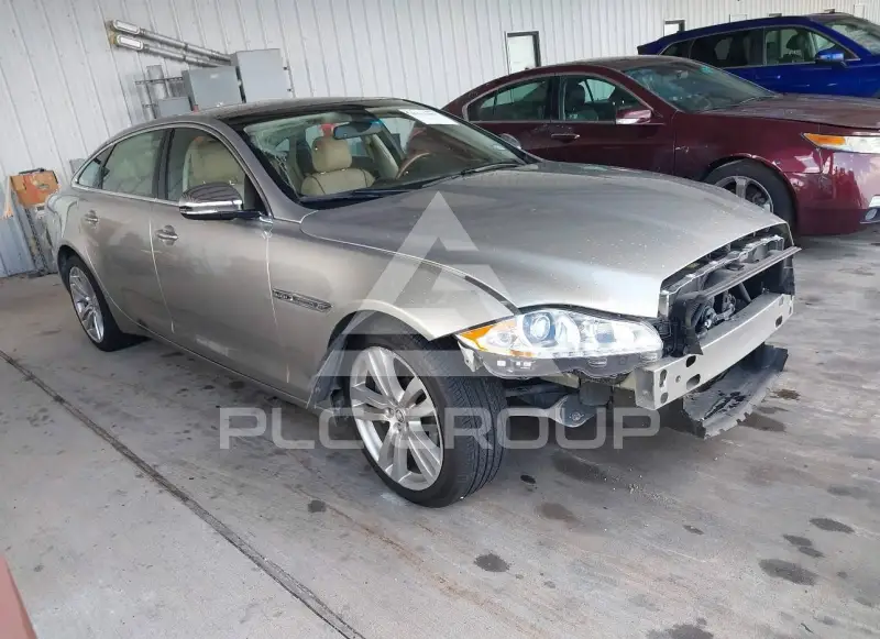 2012 Jaguar XJ фото