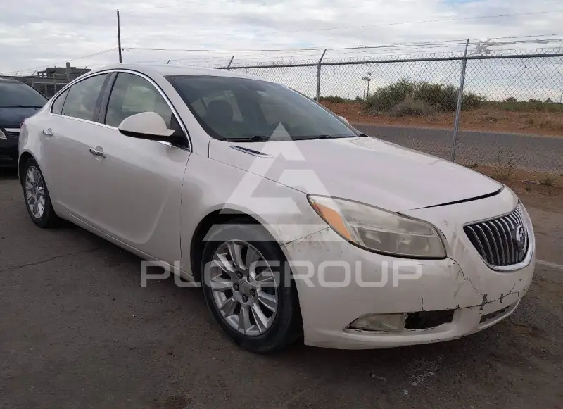 2012 Buick REGAL photo
