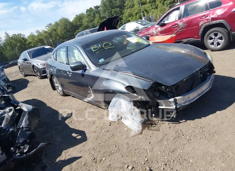 2012 Infinity M37 photo