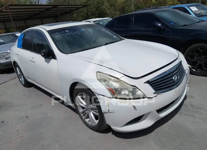 2012 Infinity G37 photo