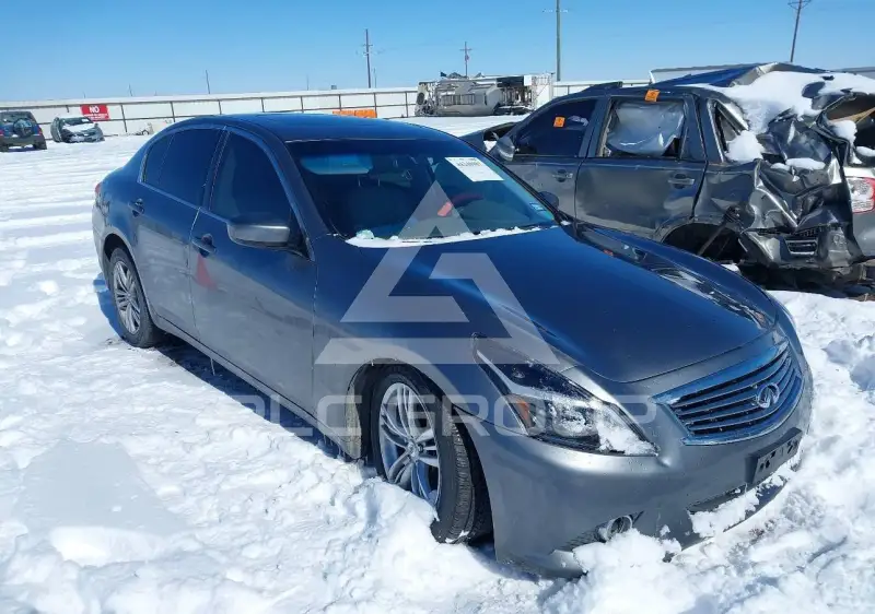 2012 Infinity G37 фото