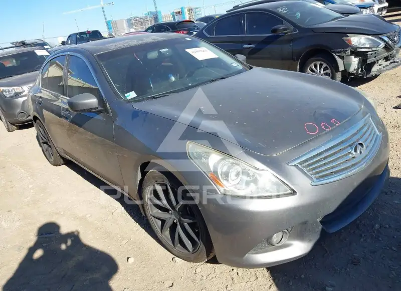 2012 Infinity G37 photo