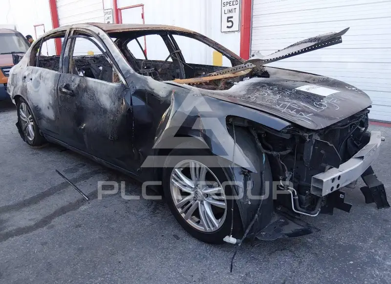 2012 Infinity G25 photo