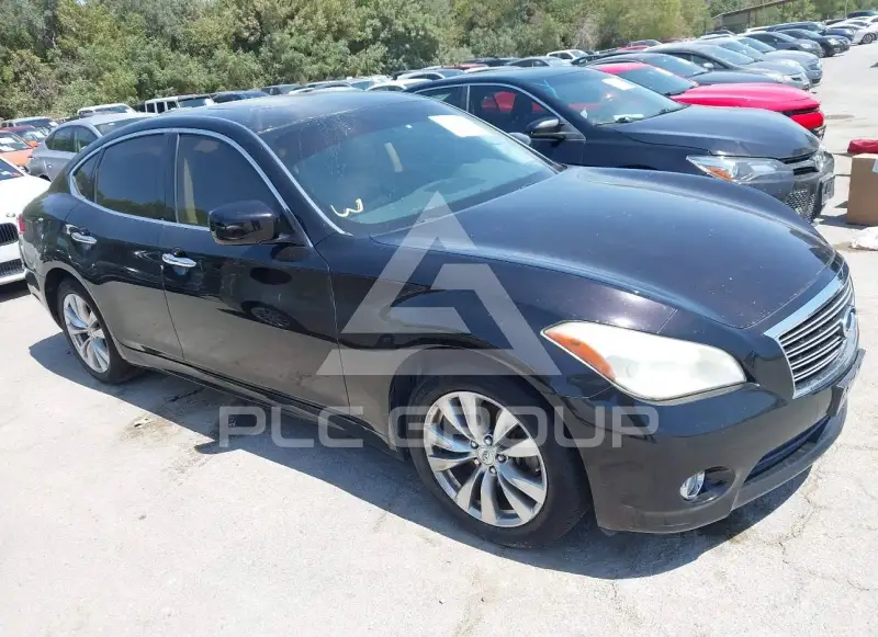 2012 Infinity M37 photo