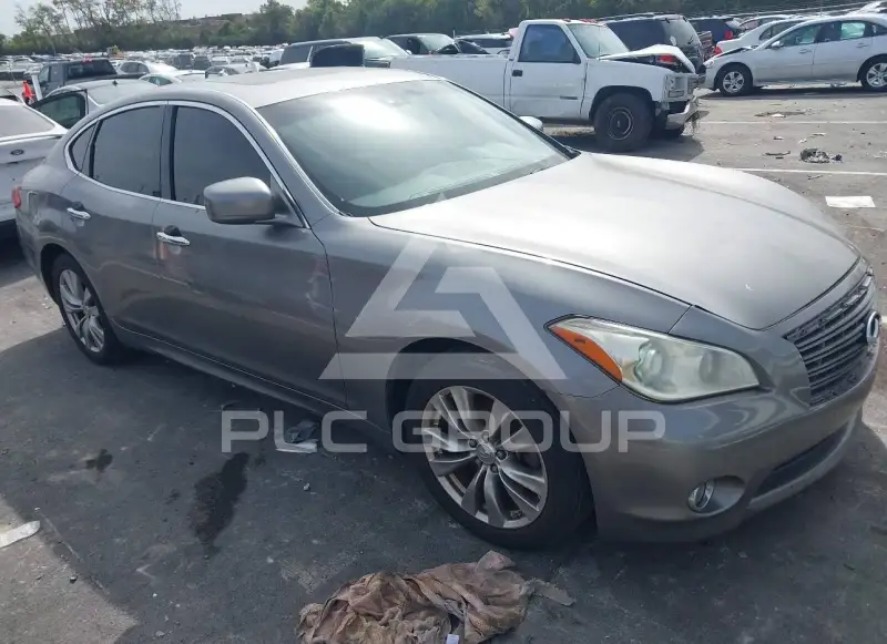 2012 Infinity M37 photo