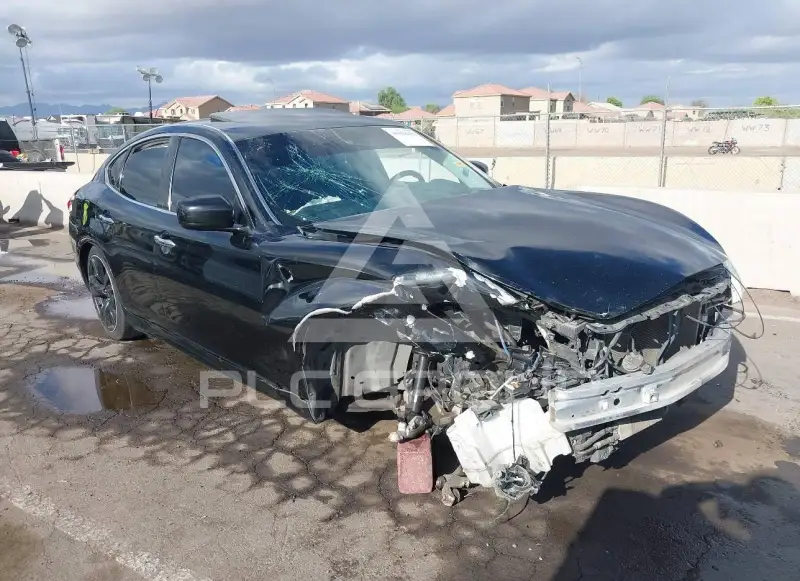 2012 Infinity M37 photo