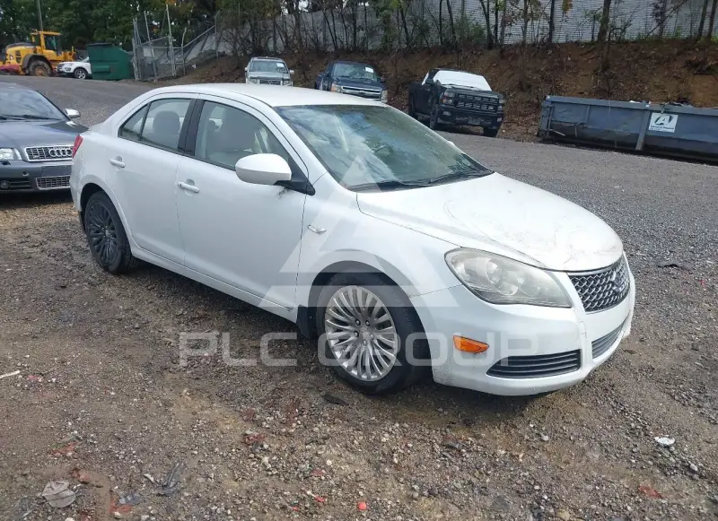 2012 Suzuki KIZASHI фото