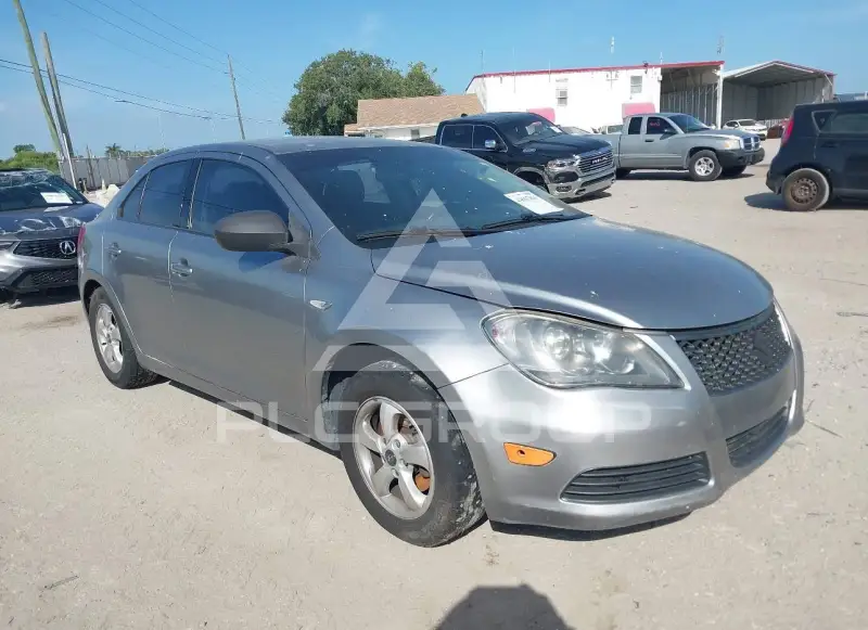 2012 Suzuki KIZASHI фото